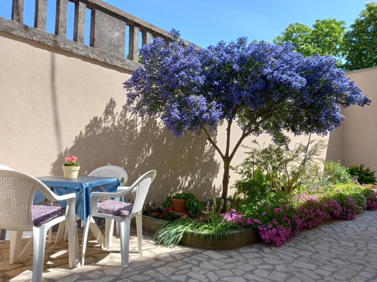 Apartment Punta Пула Екстериор снимка
